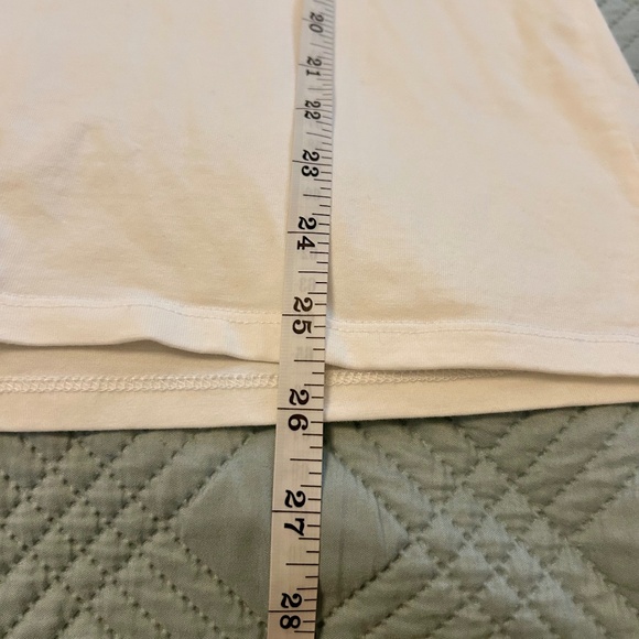 🌼4 for $20!🌼Women’s White Fitted Tee, Size Medium - Picture 4 of 5